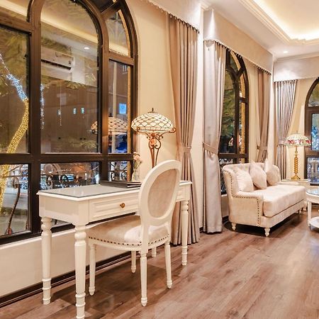The Castle Hotel Hanoi Buitenkant foto